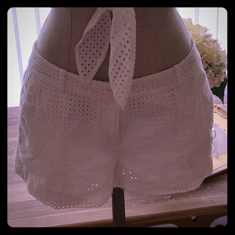 Michael Kors eyelet white shorts size 4
